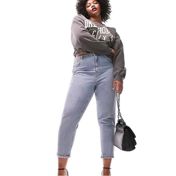 💃🏻Host Pick: Topshop Curve Mom Jeans - Picture 1 of 7
